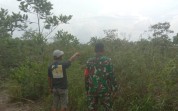 Babinsa Mundam Ajak Warga Waspada Karhutla, Tekankan Larangan Membakar Lahan