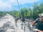 Pembangunan Jembatan Gantung Garuda Sei Sembilan Terus Berlanjut, Dandim Dumai: Wujud Kepedulian TNI untuk Masyarakat