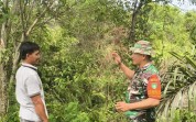 Serka Arjuna Endar Pantau Lahan Pertanian Sambil Sosialisasi Larangan Bakar Lahan