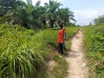 Patroli Karhutla, Babinsa Bagan Keladi Ajak Warga Bersama Jaga Lingkungan