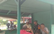 Cegah Gangguan, Babinsa Koramil 02/Bukit Kapur Bersama Security PHR Patroli Jalur Pipa
