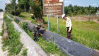 Antisipasi Kebakaran dan Banjir, Babinsa Koramil 01 Dumai Turun Langsung ke Wilayah Binaan