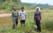 Babinsa Pelintung Patroli Karhutla, Warga Diimbau Tak Buka Lahan dengan Cara Membakar