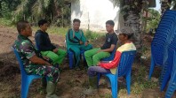 Lewat Komsos, Babinsa Koramil 03/Sungai Sembilan Serap Aspirasi Masyarakat