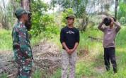 Deteksi Dini Karhutla, Serda Erwan Pantau Lahan Seluas 1 Hektare di Tanjung Penyembal