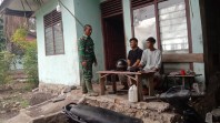 Jalin Komunikasi dengan Warga, Babinsa Koramil 03/SS Gencarkan Komsos di Basilam Baru