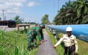 Koramil 01 Dumai dan Security Pertamina Hulu Rokan Amankan Jalur Pipa Minyak