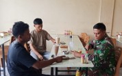 Serka Afnal Alieu Permana Tingkatkan Pembinaan Teritorial Melalui Komsos di Lubuk Gaung