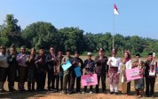 HUT ke-81 RI di Medang Kampai, Babinsa Serma Amrijon Teguhkan Semangat Persatuan