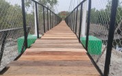 Pemasangan Papan Jembatan Gantung Garuda Berjalan Lancar, Dandim Dumai Apresiasi Semangat Personel