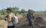 Babinsa Koramil 03 Gencarkan Patroli Karhutla, Ingatkan Warga Tak Bakar Lahan