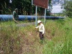Cegah Gangguan Aset Vital, Babinsa Koramil 01 Dumai Bersama PHR Sasar Jalur Pipa