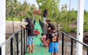 Masuki Tahap Pengecatan, Jembatan Gantung Garuda Segera Dinikmati Ratusan Warga Sungai Sembilan