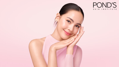 POND’S Elevates Urassaya 