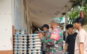 792 Siswa di Bagan Besar Terima Makanan Bergizi Gratis Dikawal Babinsa Kodim Dumai