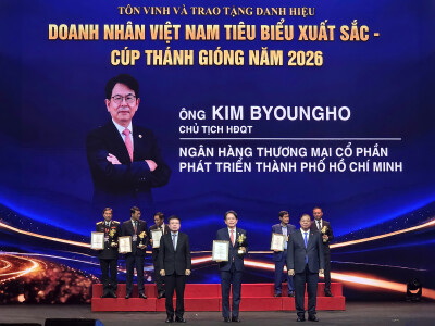 HDBank chairman honoured among Viet Nam’s outstanding entrepreneurs
