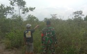 Cegah Karhutla, Babinsa Mundam Ingatkan Warga Tidak Membakar Lahan