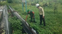 Koramil 01/Dumai dan Security PHR Patroli Jalur Pipa, Warga Diingatkan Jaga Keamanan
