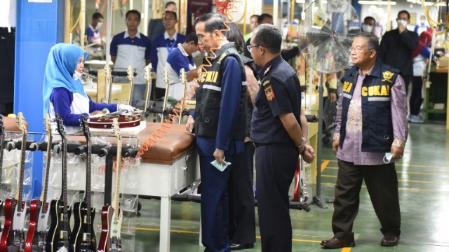 Orang Mau ''Setor'' Uang Disuruh Mengurus Bertele-tele, Jokowi Minta Perizinan Kepabeanan Terus Dipangkas
