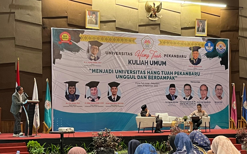 Ketua PWI Riau Raja Isyam Paparkan Tantangan Jurnalis di Tengah Digitalisasi