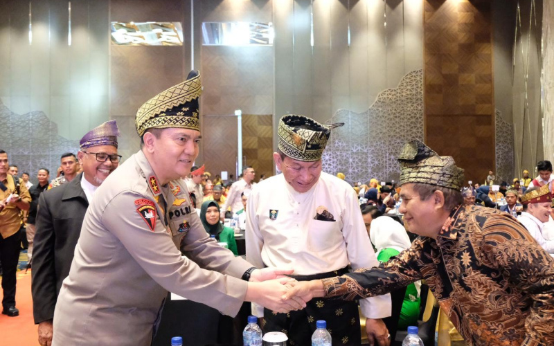 Kapolda Riau Hadiri Deklarasi Pemilu Damai 18 Parpol