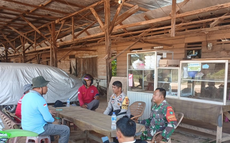 Babinsa Pelintung Rangkul Tokoh Masyarakat, Perkuat Sinergi TNI–Rakyat