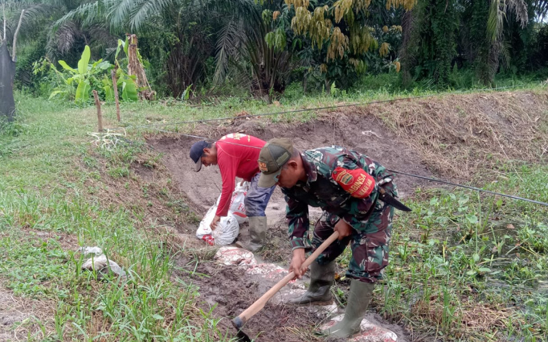 Koramil 01 Bantu Warga dalam Meningkatkan Ketahanan Pangan