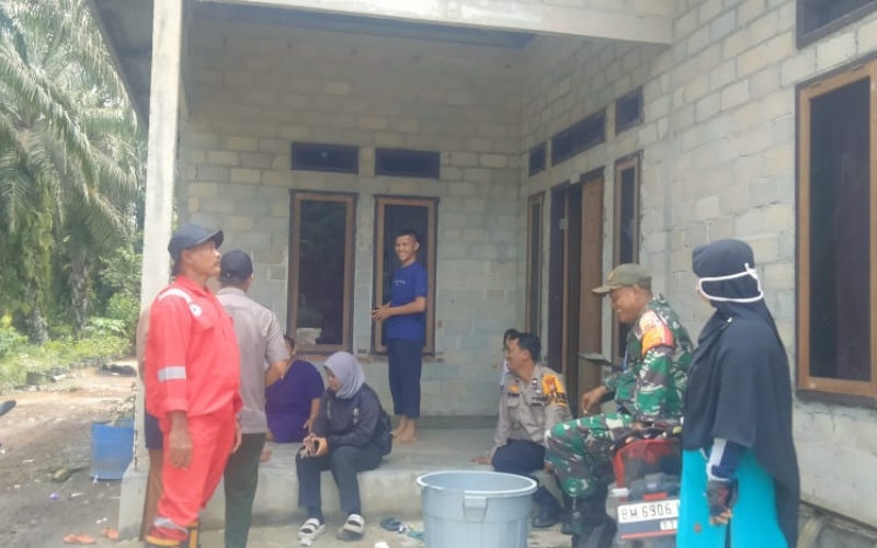 Babinsa Koramil 03 Patroli di Kelurahan Lubuk Gaung