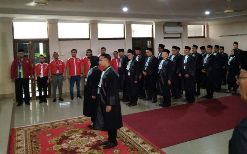 DPD Ferari Riau Ambil Sumpah Janji 19 Advokat Baru