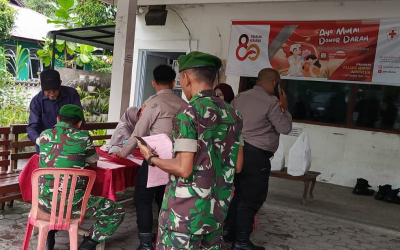 Kodim 0320 Dumai Turut Ambil Bagian dalam Donor Darah Serentak Humas Polri