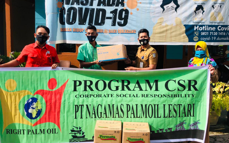 PT Nagamas Dumai Serahkan Seribu Masker ke Kelurahan Buluh Kasap