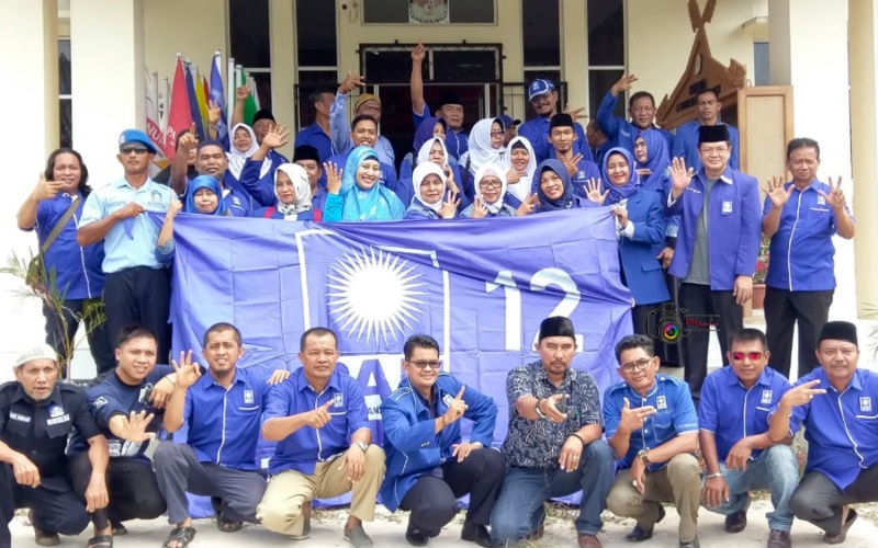 Daftarkan 30 Caleg ke KPU, Hasrizal : PAN Dumai Siap Jadi Pemenang Pemilu 2019