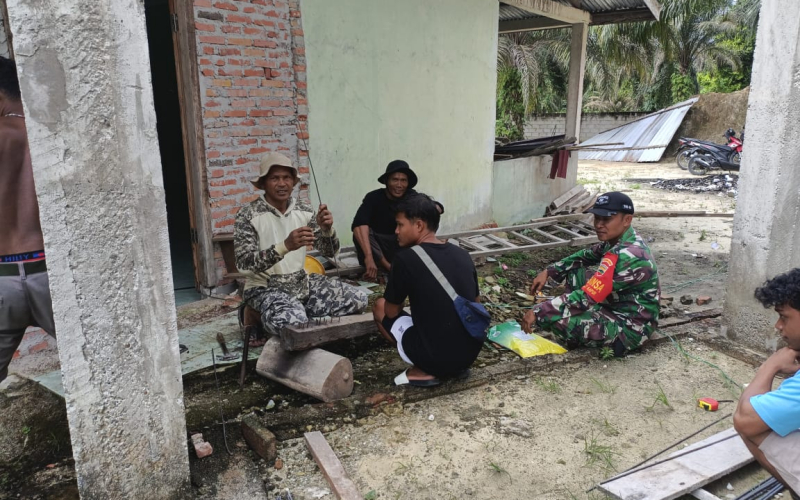 Babinsa Bukit Kapur Sosialisasi Penerima Calon Bintara dan Tamtama kepada Generasi Muda