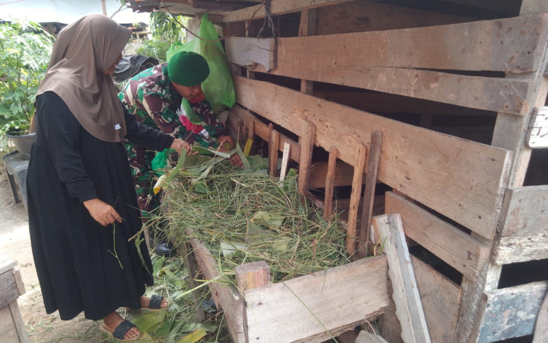 Sosialisasi Kesehatan, Babinsa STDI Sambangi Peternakan