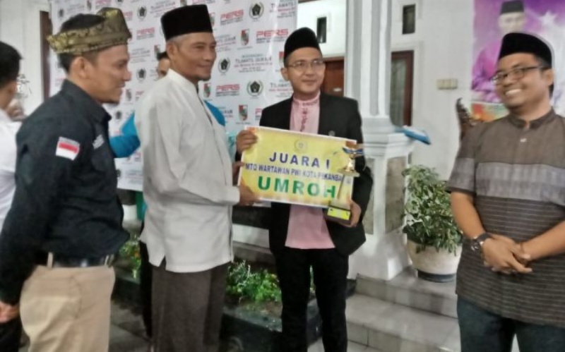 MTQ Antar Wartawan, Utusan RRI Pekanbaru Raih Juara I Berhadiah Umrah