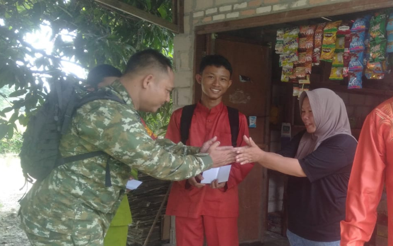 Babinsa Bukit Kapur Salurkan Sagu Hati Kodim 0320/Dumai kepada Anak Yatim