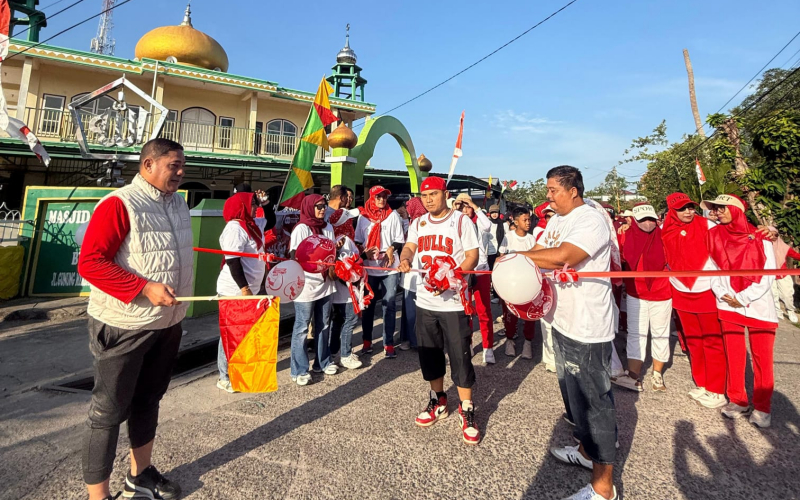 Hadiah Sepeda Listrik dan Mesin Cuci Meriahkan Jalan Sehat RT 01 Bumi Ayu