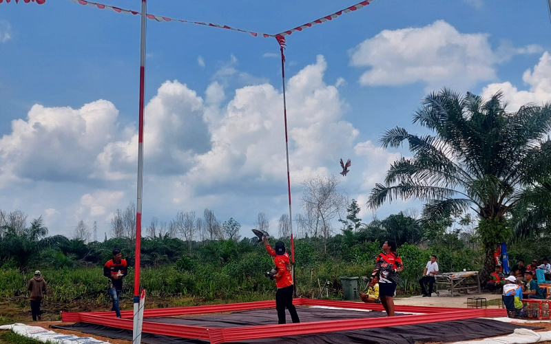 HUT TNI ke 79, Kodim Dumai Gelar Lomba Kontes Burung