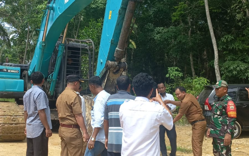 Sertu Roni Sandra Hadiri Persemian Perusahaan Baru di Kelurahan Bukit Nenas
