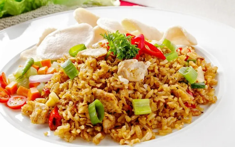 Makan Rp 20 Ribu Sehari, Penjual Nasi Goreng Ini Berhasil Beli Sawah