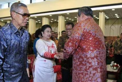 SBY dan Megawati Bertemu di Istana, Bicara Apa?