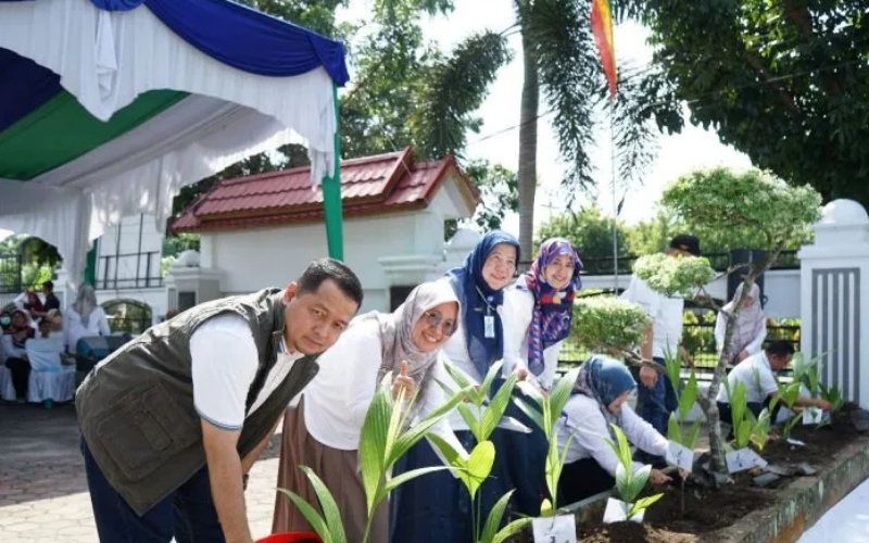 Pecahkan Rekor MURI, BBPOM Tanam 10.000 Tanaman Obat
