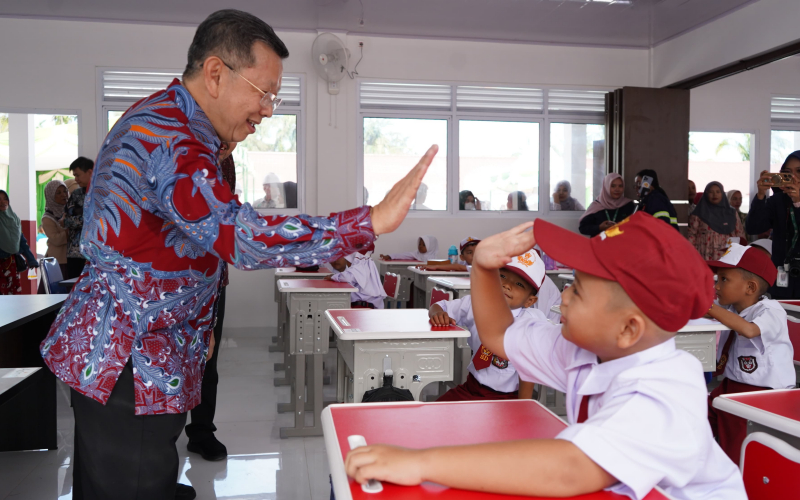 Sinergi Bersama Pemko Dumai, Apical Resmikan SDN 001 Lubuk Gaung