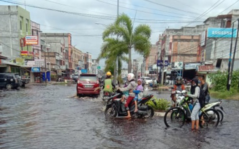 PUPR Dumai Usulkan Anggaran Normalisasi Drainase Rp7 Miliar Atasi Banjir Rob