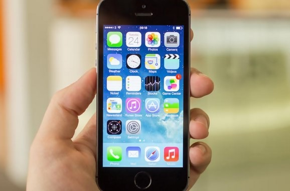 Apple Rayu Pengguna Android Gunakan iPhone