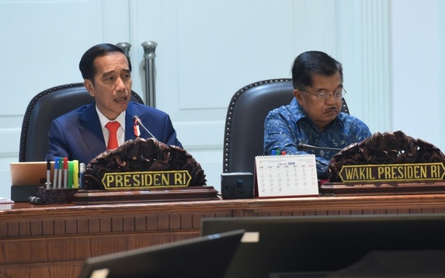 Tingkatkan Daya Tarik Investasi, Jokowi : Perlu Penataan Masuknya Tenaga Kerja Asing