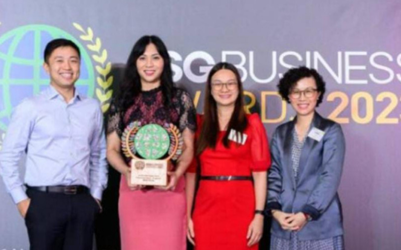 Apical Terima Penghargaan ESG Bussiness Award di Singapura