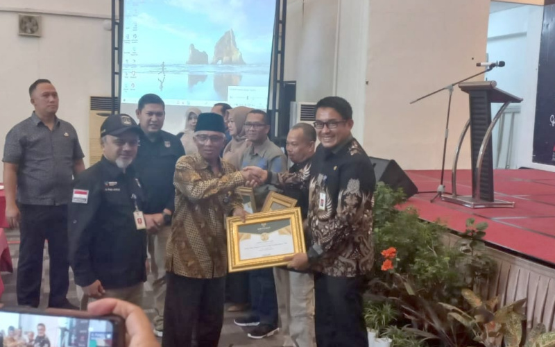 RSUD dr Suhatman MARS Dumai Terima Apresiasi Program JKN dengan Pencapaian UHC