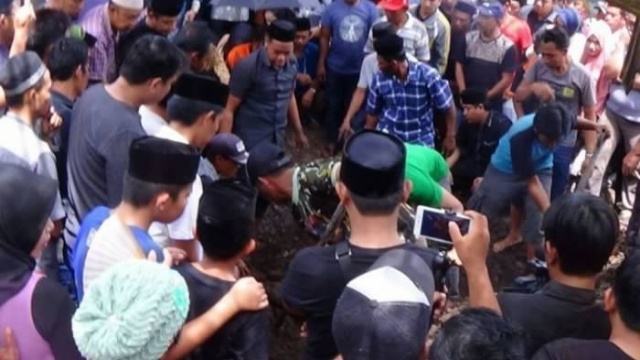 Insiden Perkelahian Anggota DPR di Kuburan saat Pemakaman Mantan Wakil Wali Kota Makassar