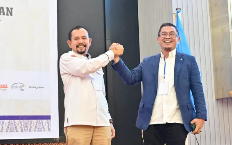 Duet Raja Isyam Azwar dan Zufra Irwan Ditetapkan Pimpin PWI Riau